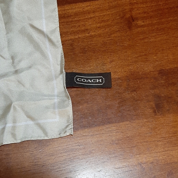 Coach Scarf - Picture 2 of 4